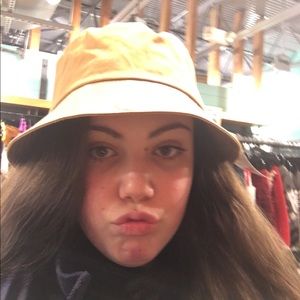 Meet your Posher, Annabelle